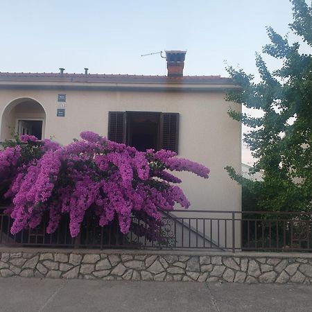 Apartments Mara Mali Lošinj Esterno foto